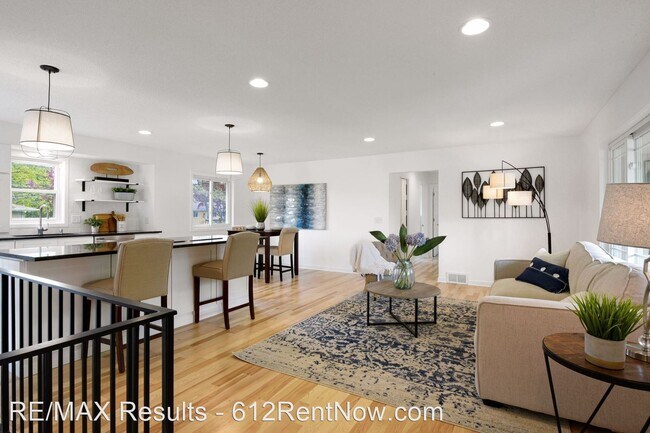 Building Photo - 4 br, 3 bath House - 2020 Sumter Avenue N