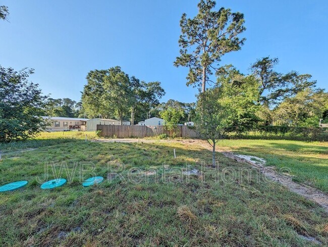 Building Photo - 8584 Nussbaum Dr