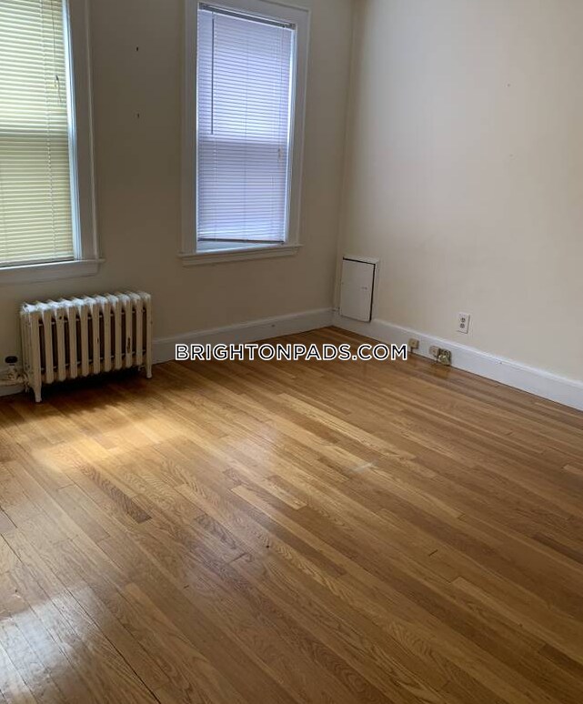 Foto del edificio - 234 Corey Rd