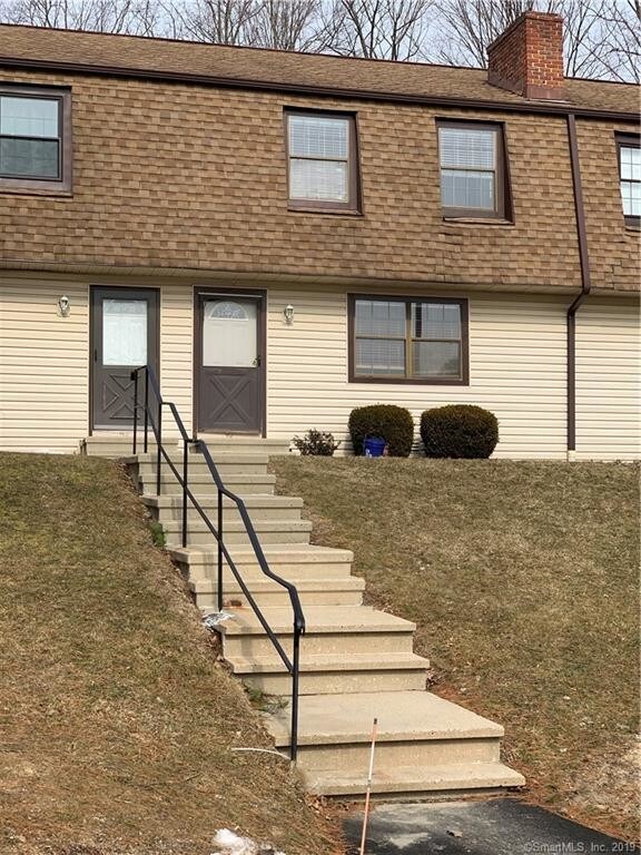 76 Homestead Ln Unit 76, Brookfield, CT 06804 Condo for Rent in