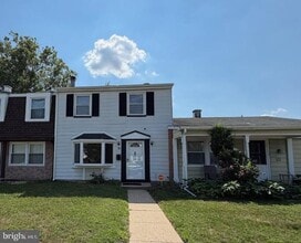 Building Photo - 50 Raeburn Ln