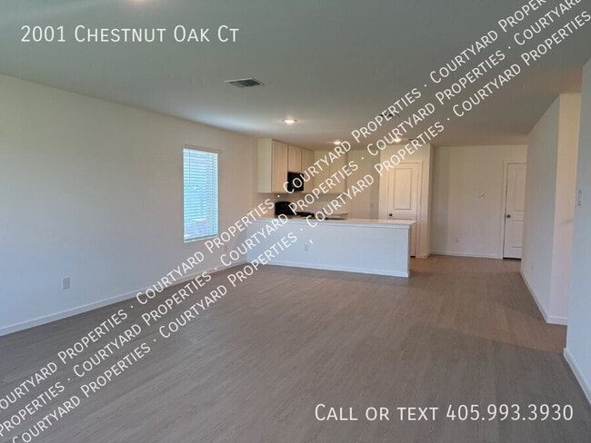 Building Photo - 2001 Chestnut Oak Ct