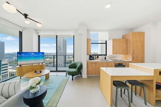 Building Photo - 11 NE 6th St