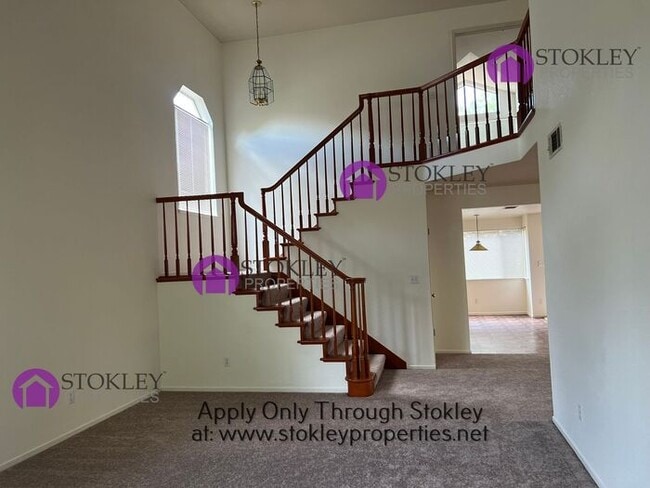 Building Photo - 4725 Country Hls Dr