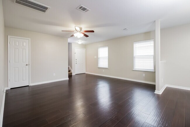 Foto del edificio - 29043 Village Creek Loop