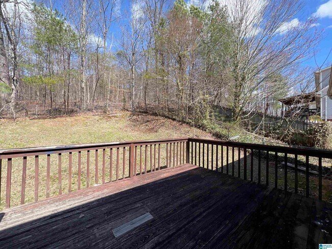 Foto del edificio - Beautifully Maintained 3BR Home with Extra Living Space