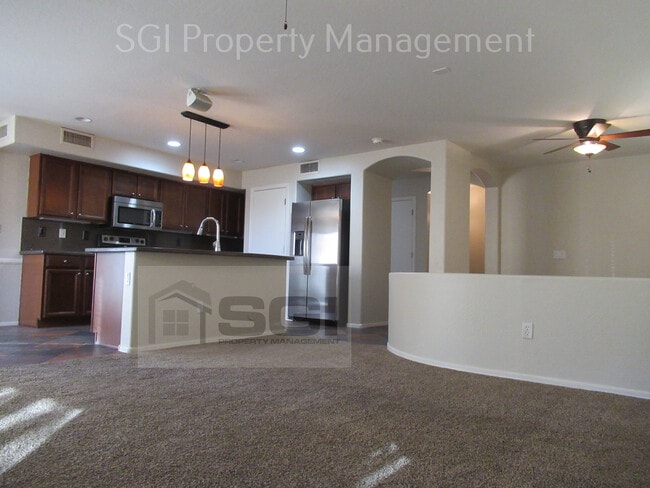 Building Photo - 25575 W Winslow Ave