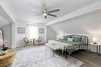 Building Photo - 110 E Craig Pl