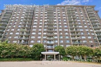 Building Photo - 2059 Huntington Ave