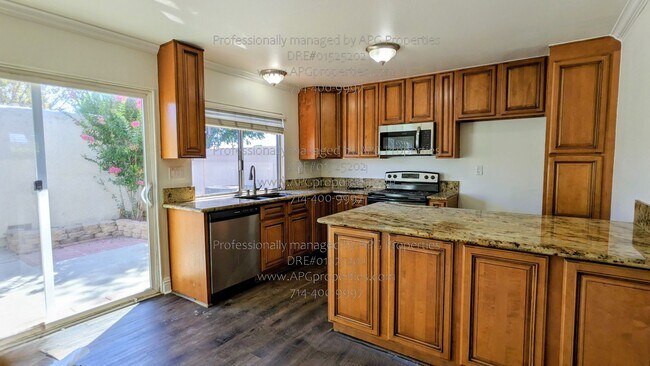 Building Photo - 4800 Daroca Way