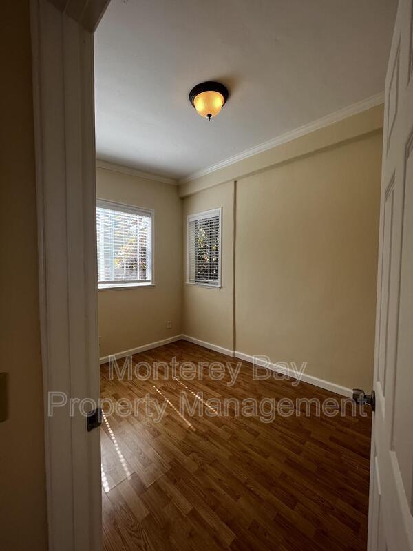 Building Photo - 477 Figueroa St