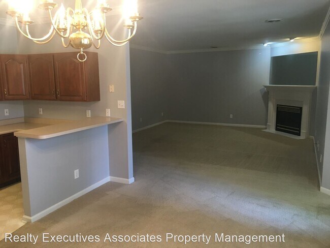 Foto del edificio - 2 br, 2 bath House - 771 Sterchi Park Way