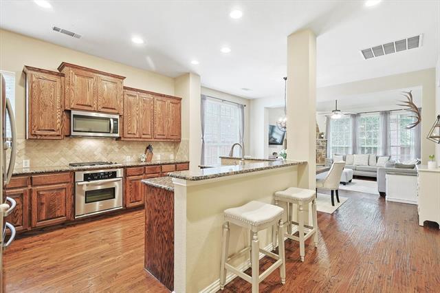 Building Photo - 1208 Wilson Dr
