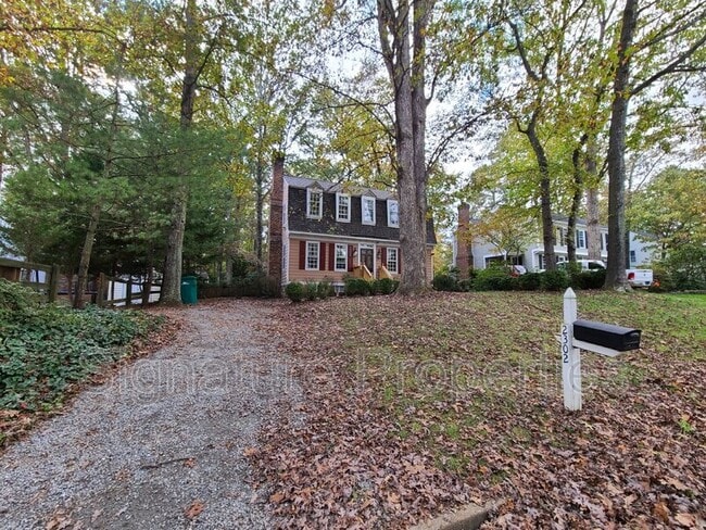 Building Photo - 2302 Mountainbrook Dr