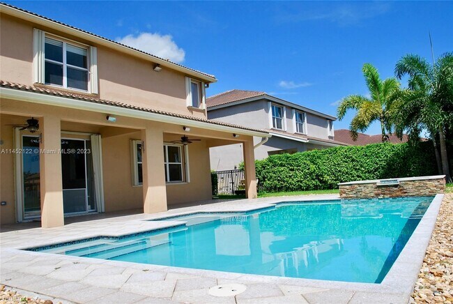 Foto del edificio - 5 br, 3.5 bath House - 19333 Stonebrook St