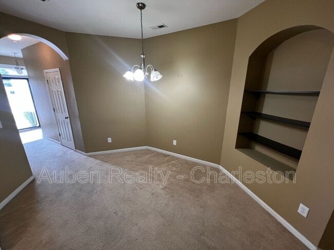 Building Photo - 226 S Lamplighter Ln