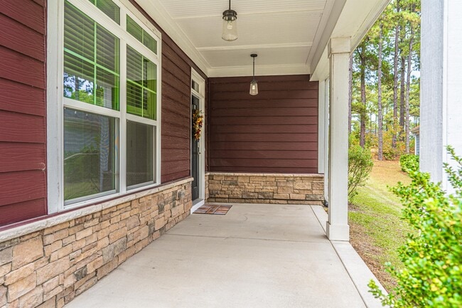 Foto del edificio - 153 Keowee Cir