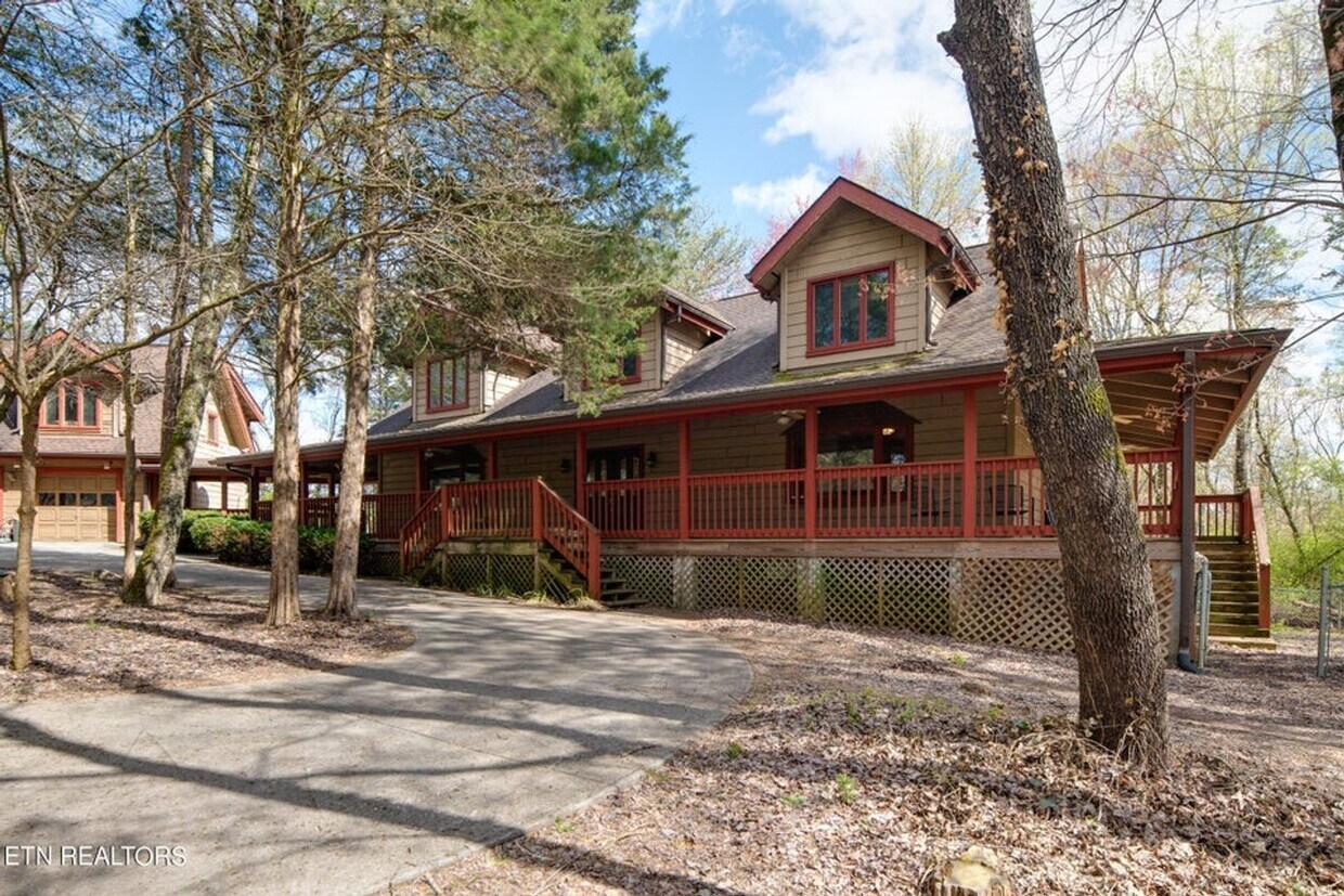 8346 Nubbin Ridge Rd, Knoxville, TN 37923 House Rental in Knoxville