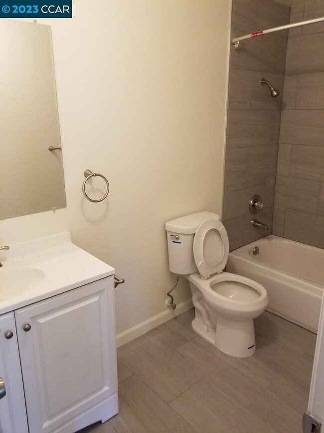 Foto del edificio - 420 Golden Gate Ave