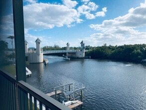 Building Photo - 740 E Ocean Ave