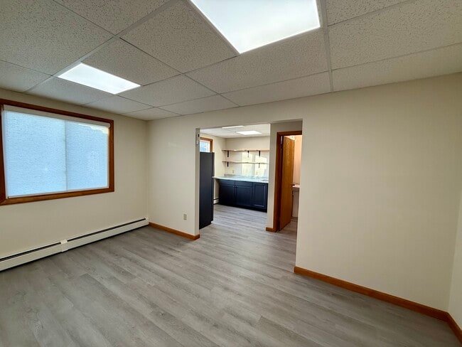 Building Photo - 507 E Main St