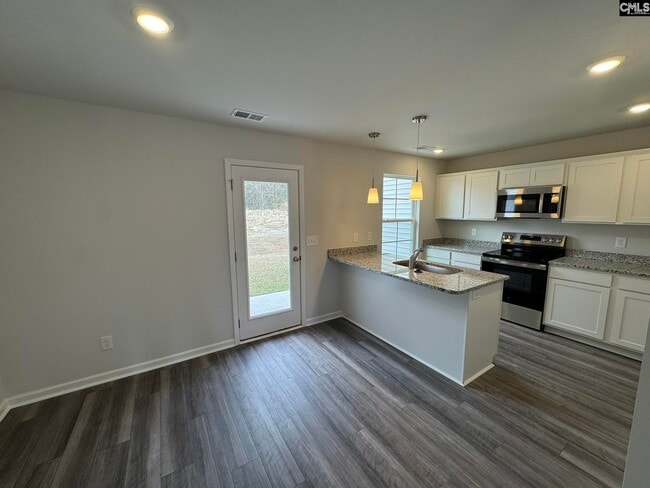 Building Photo - 157 Carr Ln