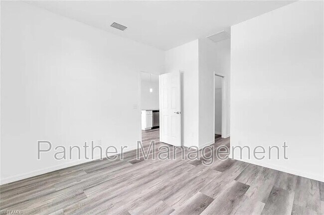 Foto del edificio - 422 NE 20th Terrace