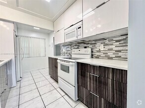 Building Photo - 8450 Lagos De Campo Blvd