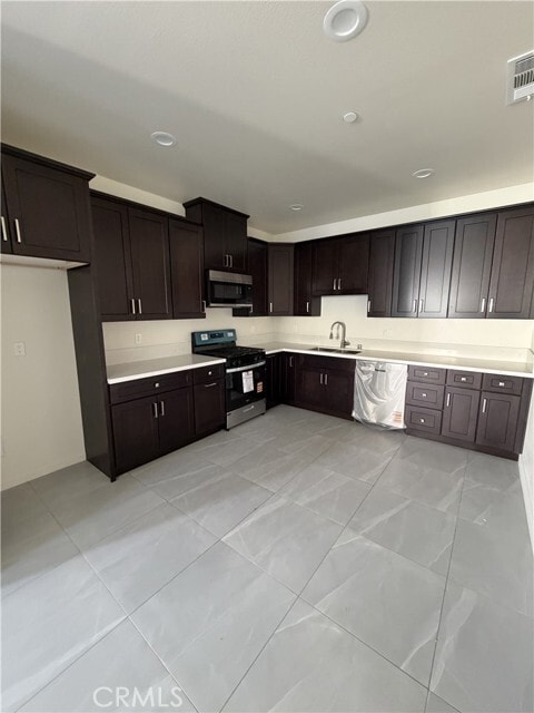 Foto del edificio - 774 S Acacia Ave