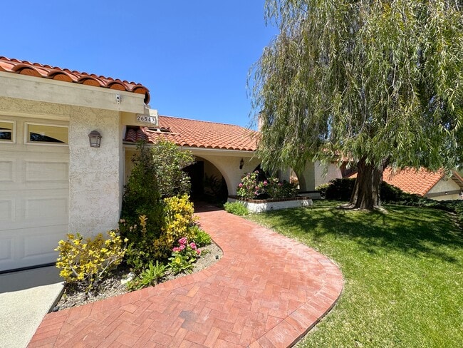 Building Photo - 26543 Academy Dr