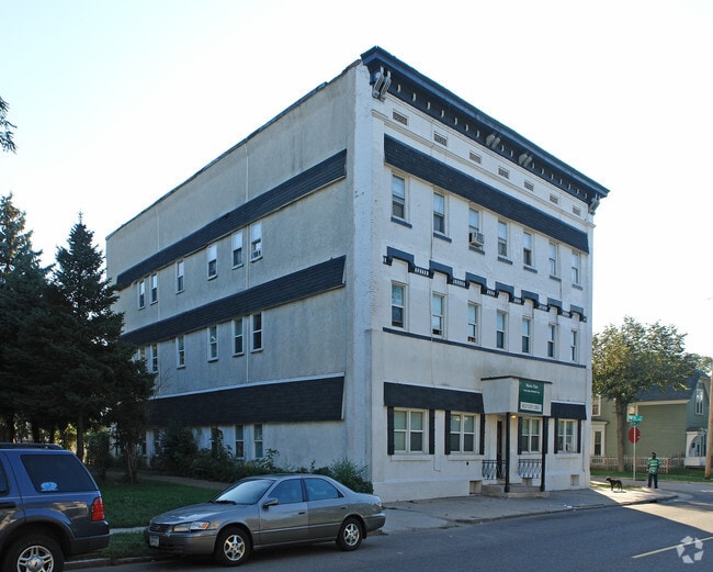 Building Photo - 348 Maria Ave