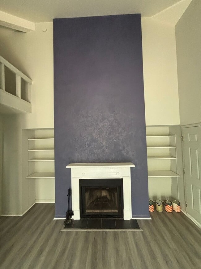 Building Photo - Fully Furnished 1/1 Just Minutes from Casc...