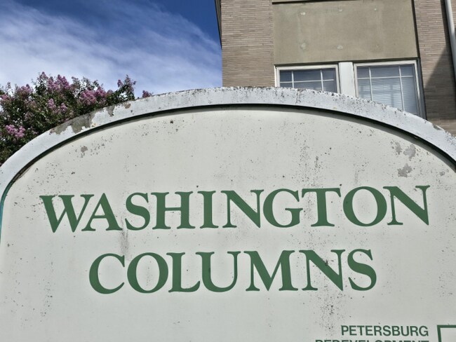 Foto del edificio - 633 W Washington St