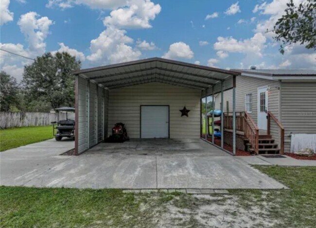 Building Photo - Beautiful home on 2.5 acres