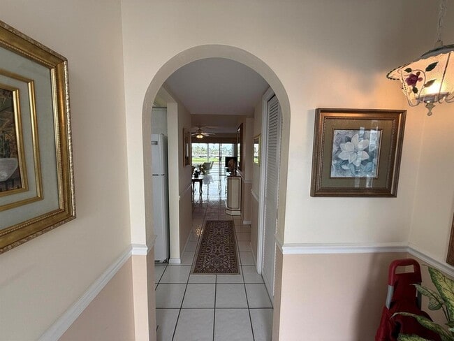 Building Photo - 20 Yacht Club Dr