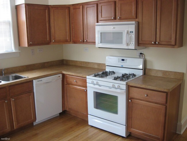 Building Photo - 3863 N Drake Ave