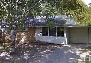 Building Photo - 1206 W Beardsley Ave
