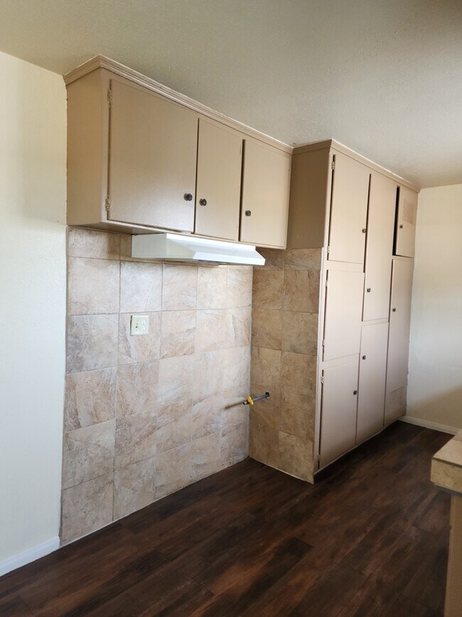 Building Photo - 3500 Lou Ella Ln