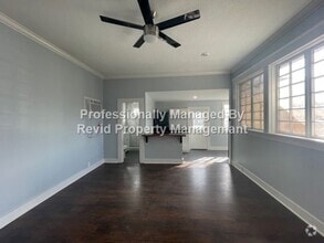 Building Photo - 56 N Willett St