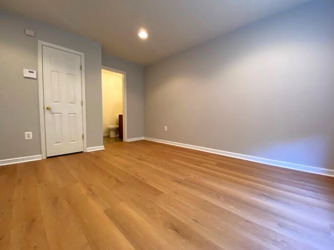 Foto del edificio - 1124 Hampton St