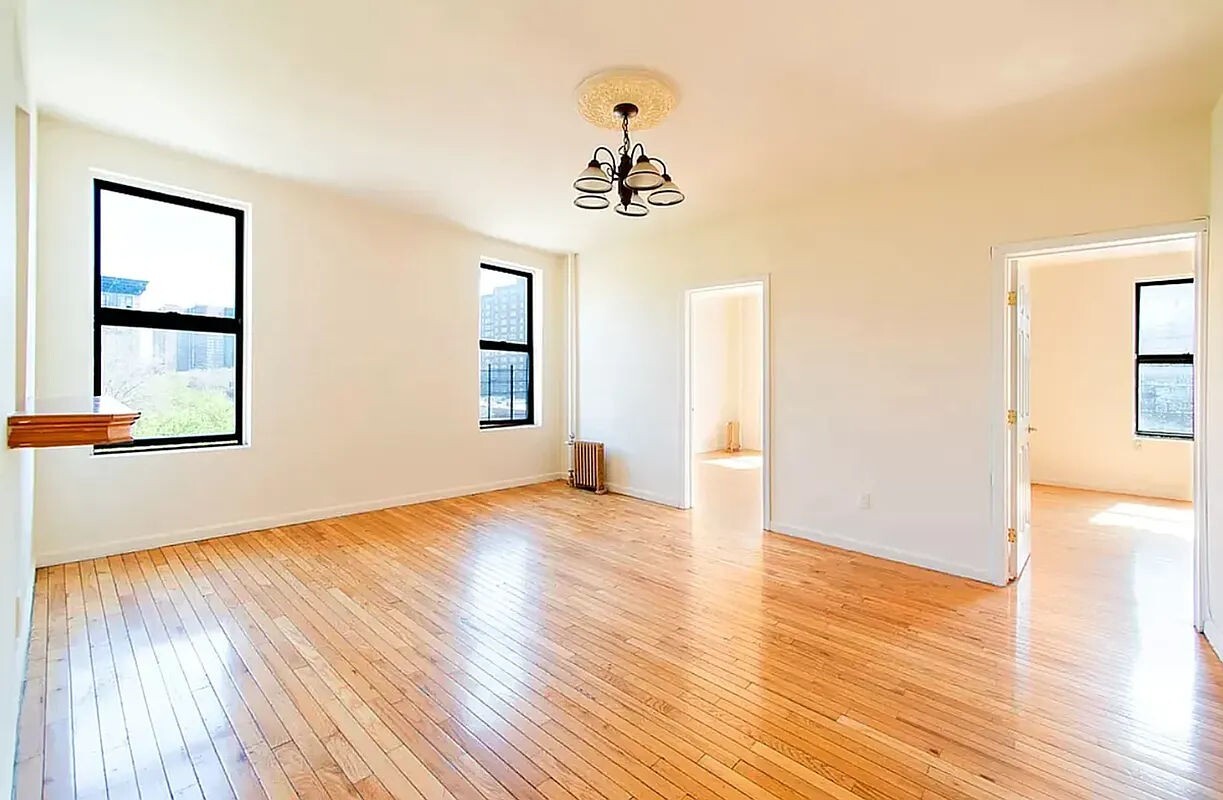 Foto principal - 100 West 139th Street