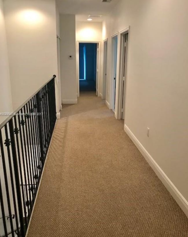 Building Photo - Beautiful Townhome for Rent