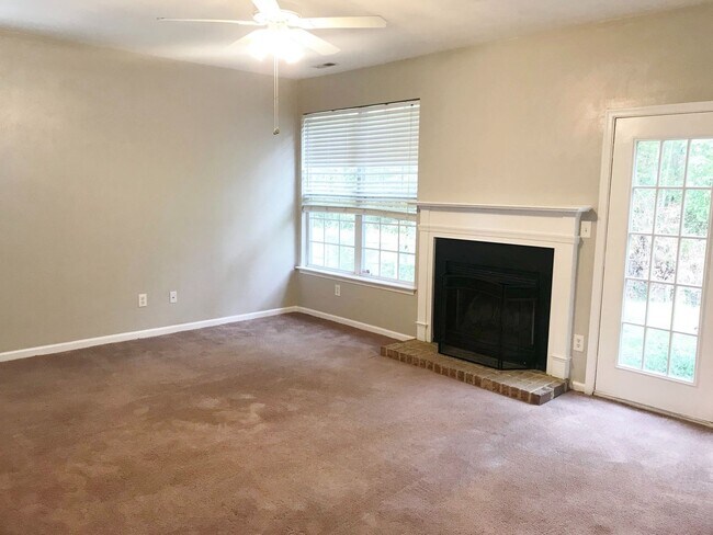 Building Photo - Oakbrooke Meadows