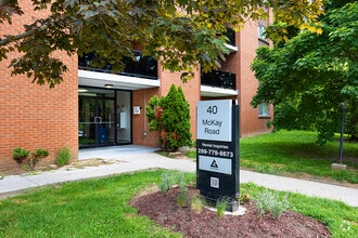 Building Photo - Cameron Court