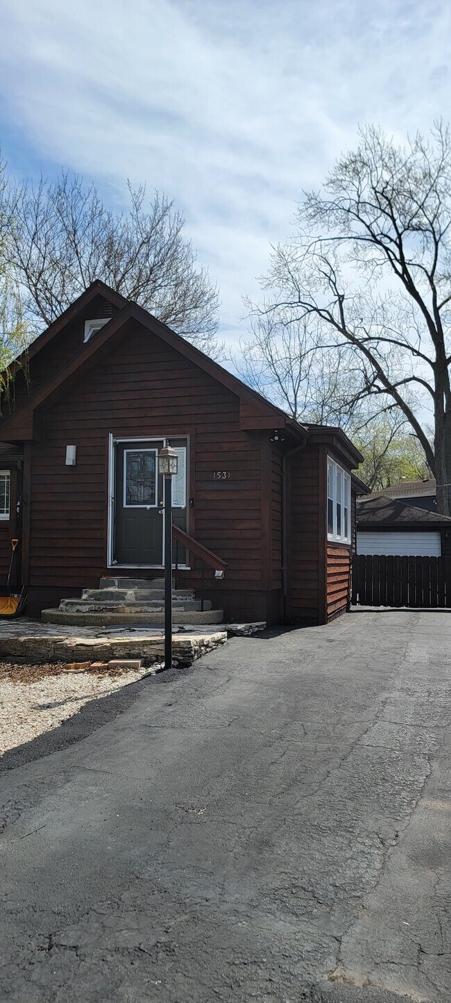 Foto del edificio - 1531 Walnut Dr