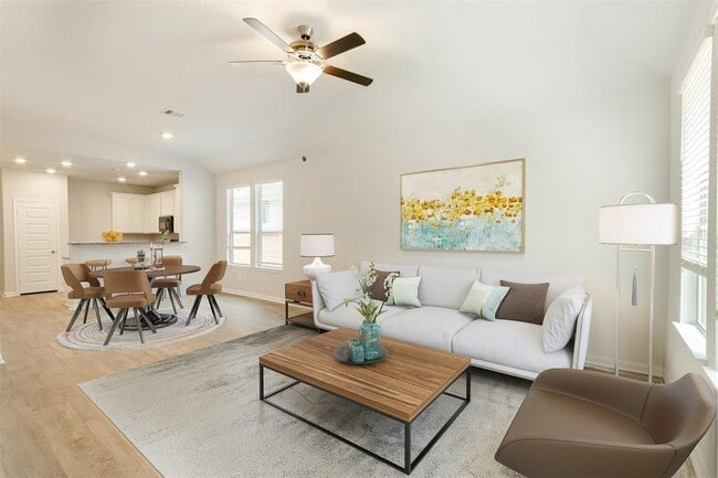 Building Photo - 14717 Pinion Ct