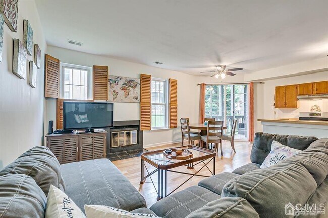 Foto del edificio - 3251 Cypress Ct