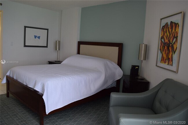 Building Photo - 6767 Collins Ave