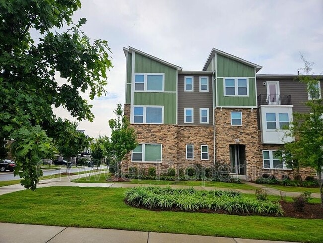 Building Photo - 1755 Unison Dr