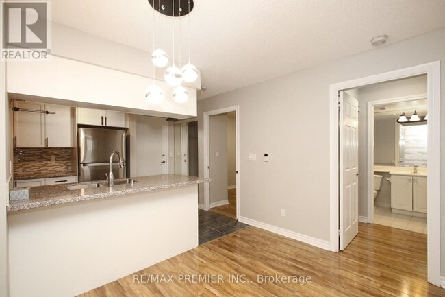 Building Photo - 3888 Duke of York Blvd